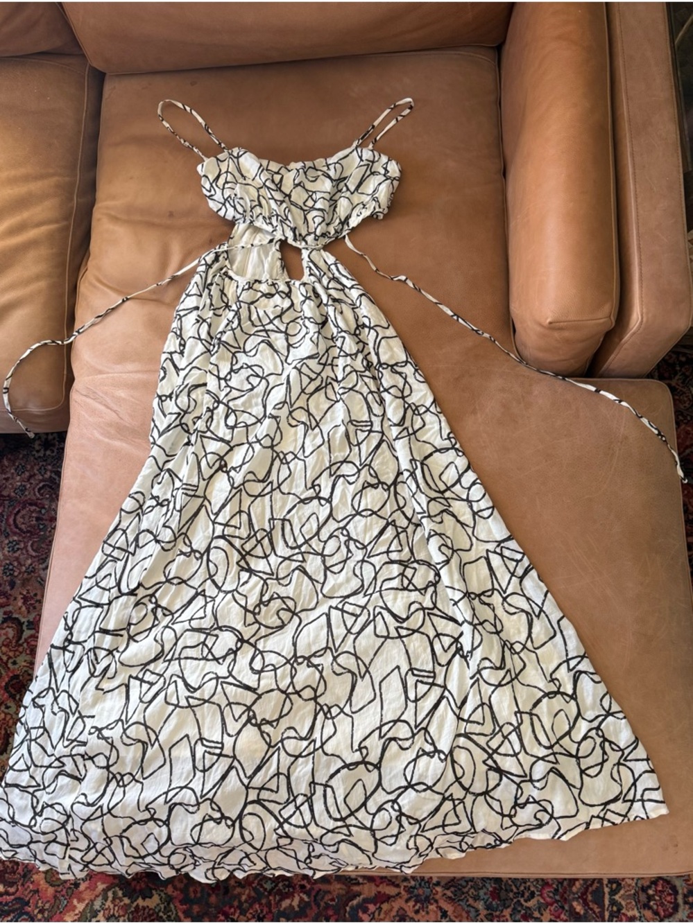 ASTR THE LABEL Sanger Cut Out Maxi Dress - Sketch Black & White Size Large - Picture 4 of 12